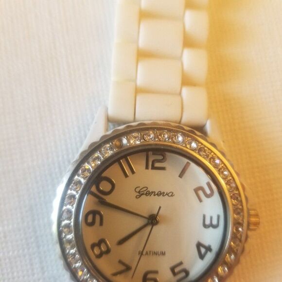 Geneva Platinum 6886 Watch Rhinestone Bezel Cream Silicone Band Stainless Steel - Picture 4 of 12
